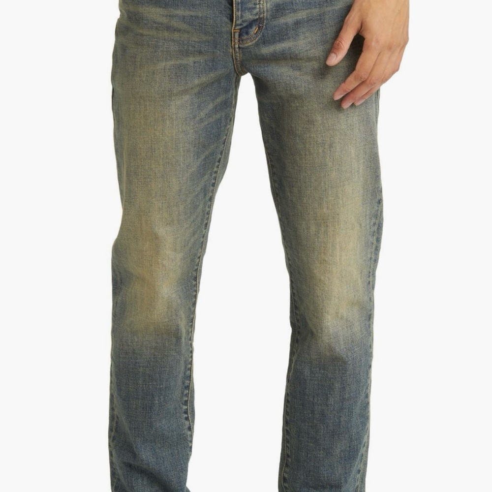 NWT PURPLE BRAND Vintage Aged Slim Jeans BR1
Size 36
Color: Mid Indigo